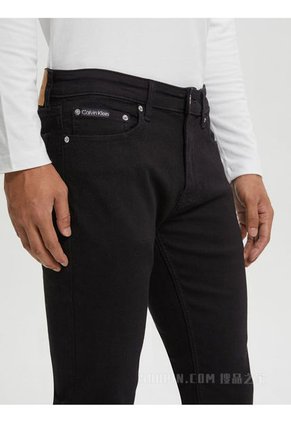 Jeans Negro Slim Classic Para Hombre Calvin Klein