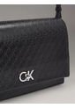 Bolso Negro De Hombro Elongated Con Monograma Calvin Klein de Calvin Klein