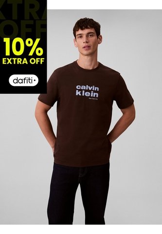 Camiseta Chocolate Con Gráfico De Logo Calvin Klein Calvin Klein