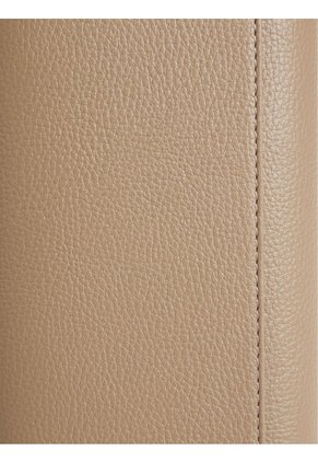 Billetera Beige Trifold Con Placa Metálica Calvin Klein