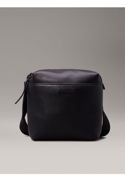 Bolso Negro Reporter Cuadrado Calvin Klein