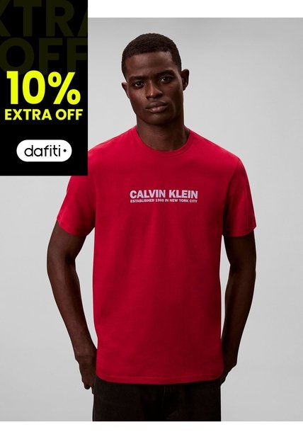 Camiseta Roja Con Estampado De Logo Calvin Klein