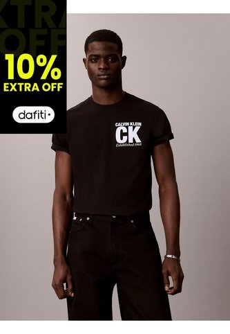 Camiseta Negra Con Gráfico De Logo Calvin Klein Calvin Klein