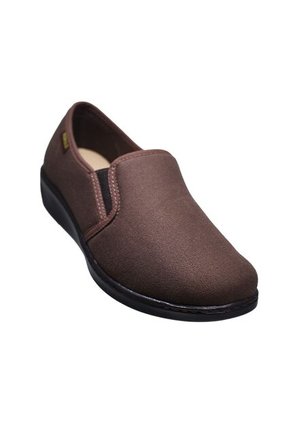 Zapato Romulo Mocasín Textil Tacón Corrido