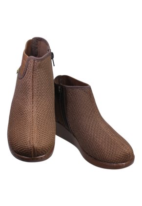 BOTIN ROMULO DAMA TACON CORRIDO NET
