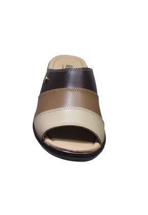 Sandalia Sin Ajuste Romulo Tacón Corrido