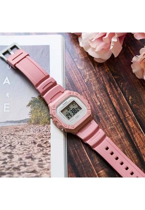 Reloj Casio W-218HC-4A Diseño Deportivo