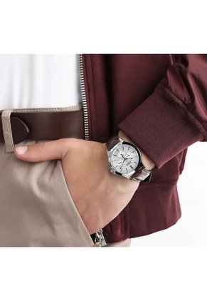 Reloj Casio MTP-V300L-7A Diseño Elegante