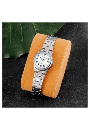 Reloj Casio Modelo LTP-1215A-7B2 Para Dama Diseño Elegante