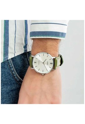 Reloj Casio Referencia MTP-VT01L-3B Diseño Elegante