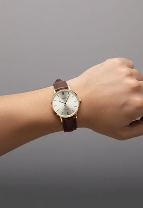 Reloj CASIO Marrón