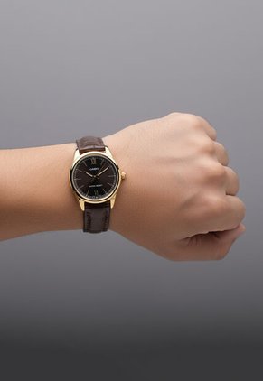 Reloj CASIO Marrón