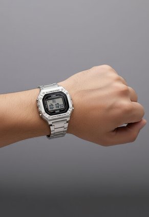 Reloj CASIO Plateado
