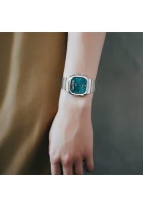 Reloj Casio Modelo AQ-240E-3A Plateado Unisex