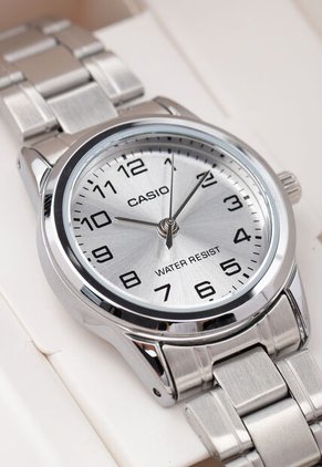 Reloj CASIO Plateado