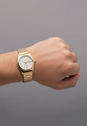 Reloj CASIO Dorado