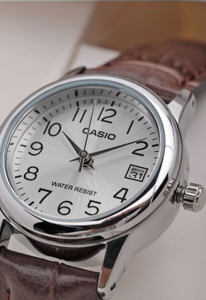 Reloj CASIO Marrón