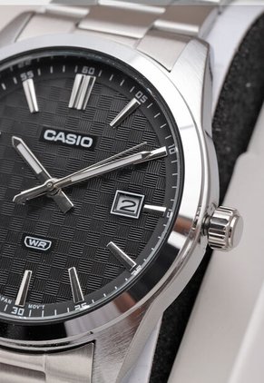 Reloj CASIO Plateado
