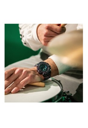 Reloj G-SHOCK Modelo GA-2200SKL-8A Diseño Deportivo
