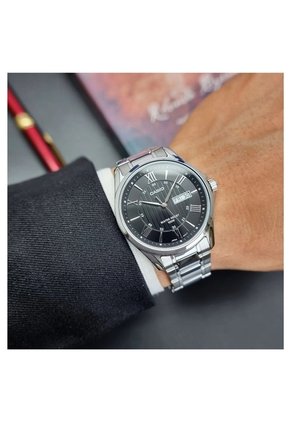 Reloj Casio Referencia MTP-1384D-1A Diseño Elegante