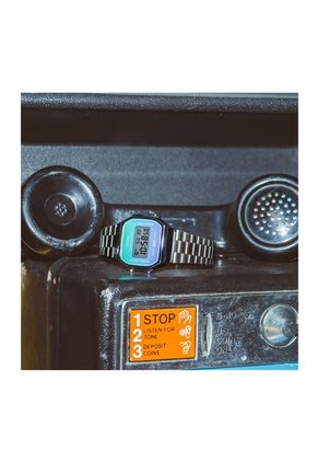 Reloj Casio Modelo A168WER-2A Diseño Clásico