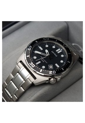 Reloj Casio Modelo MTD-135D-1A Diseño Deportivo