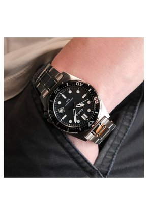 Reloj Casio Modelo MTD-135D-1A Diseño Deportivo