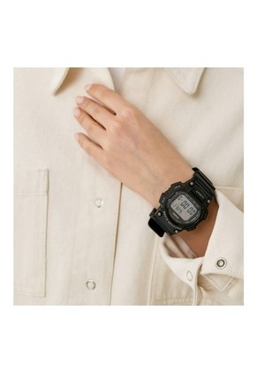 Reloj Casio Modelo W-736H-1A Diseño Deportivo