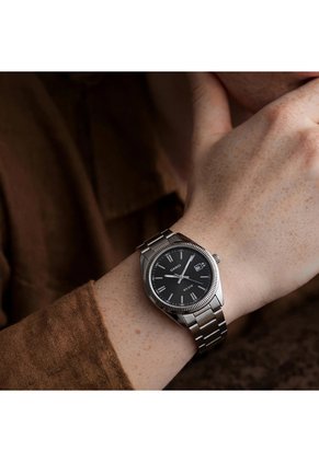 Reloj Casio UTP-1302PD-1AV Diseño Elegante
