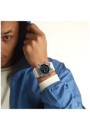 Reloj Casio G-SHOCK GA-900SKL-7A Diseño Deportivo