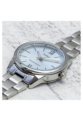 Reloj Casio Referencia LTP-V005D-2B3 Diseño Elegante