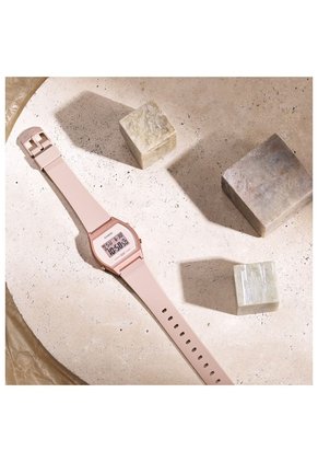 Reloj Casio Modelo LW-204-4A Diseño Clásico