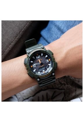 Reloj Casio Modelo AQ-S810W-3A Diseño Deportivo