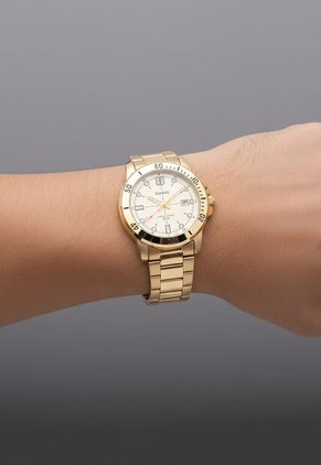 Reloj CASIO Dorado