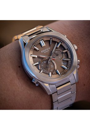 Reloj Casio EQB-1300D-5ADF Para Hombre