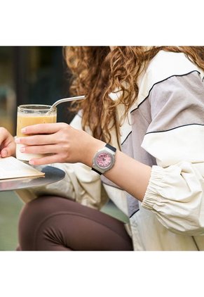 Reloj Casio GM-S2110SR-1ADR Para Mujer