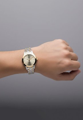 Reloj CASIO Plateado