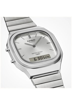 Reloj Casio Modelo AQ-240E-7A Plateado Unisex