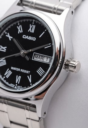 Reloj CASIO Plateado