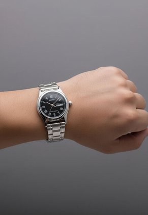 Reloj CASIO Plateado