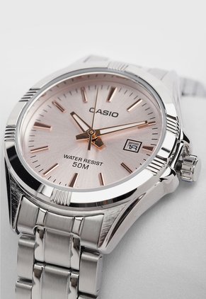 Reloj CASIO Plateado