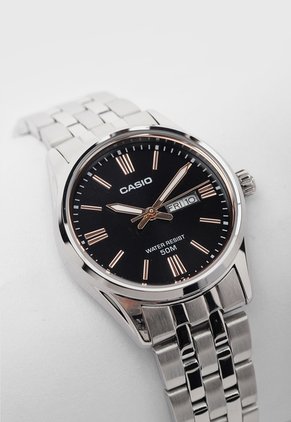 Reloj CASIO Plateado
