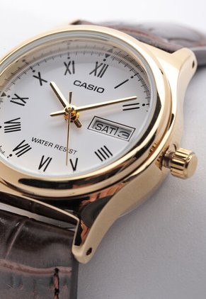 Reloj CASIO Marrón