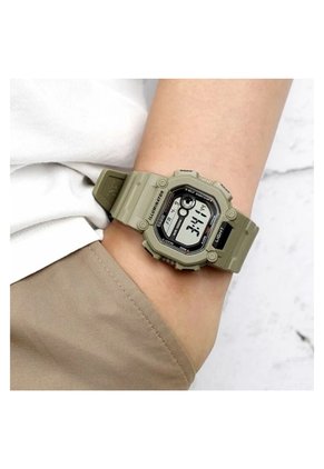 Reloj De Casio Modelo W-737HX-5A Diseño Deportivo