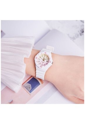 Reloj Casio LRW-200H-4E2 Diseño Juvenil