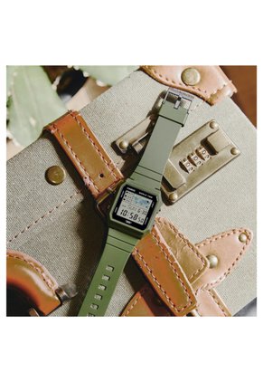 Reloj Casio Modelo LF-30W-3A Diseño Casual