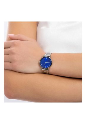 Reloj Casio Dama Modelo LTP-VT02D-2A Diseño Elegante
