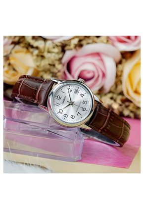 Reloj Casio Referencia LTP-V002L-7B2 Diseño Elegante