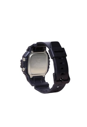 Reloj Casio Modelo WS-1700H-1AVDF Negro Hombre