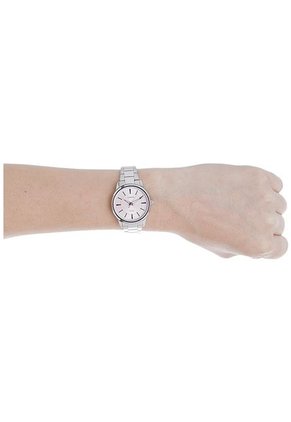 Reloj Plateado Casio